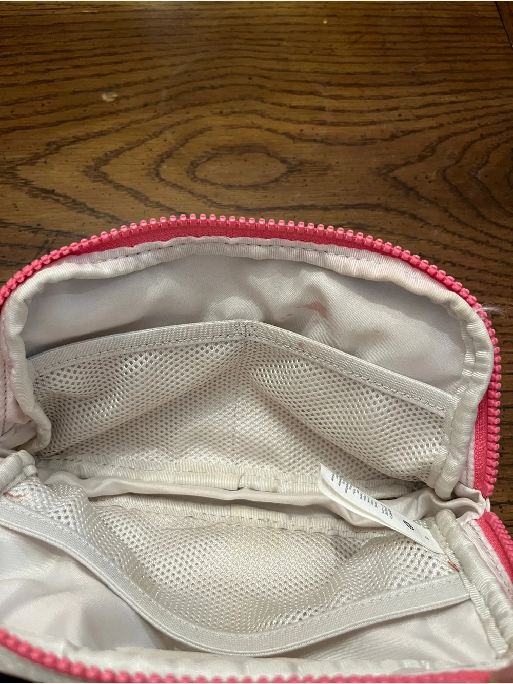 Lululemon Everywhere Belt bag in dark terracotta